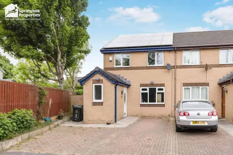 3 Bedroom Semi Detached House For Sale Bradford