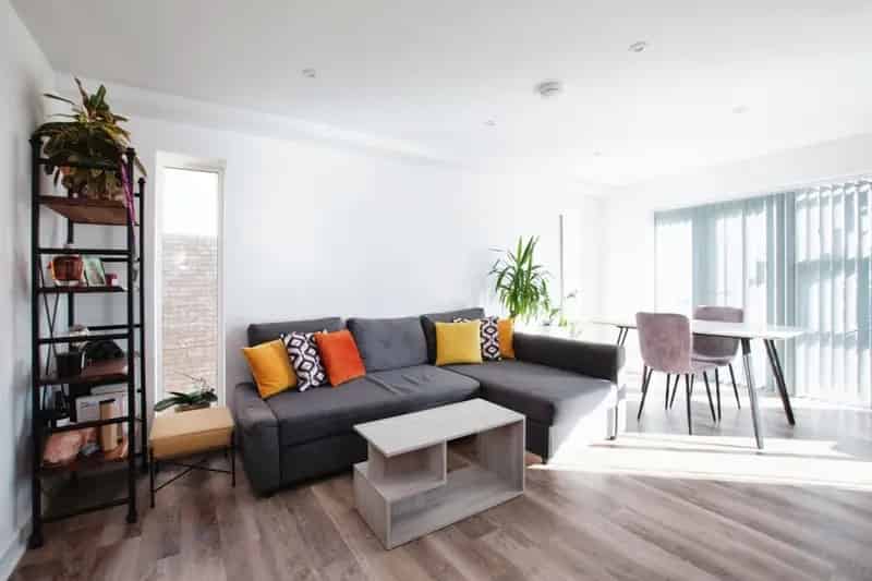 Two Bedroom Apartment in Winton
