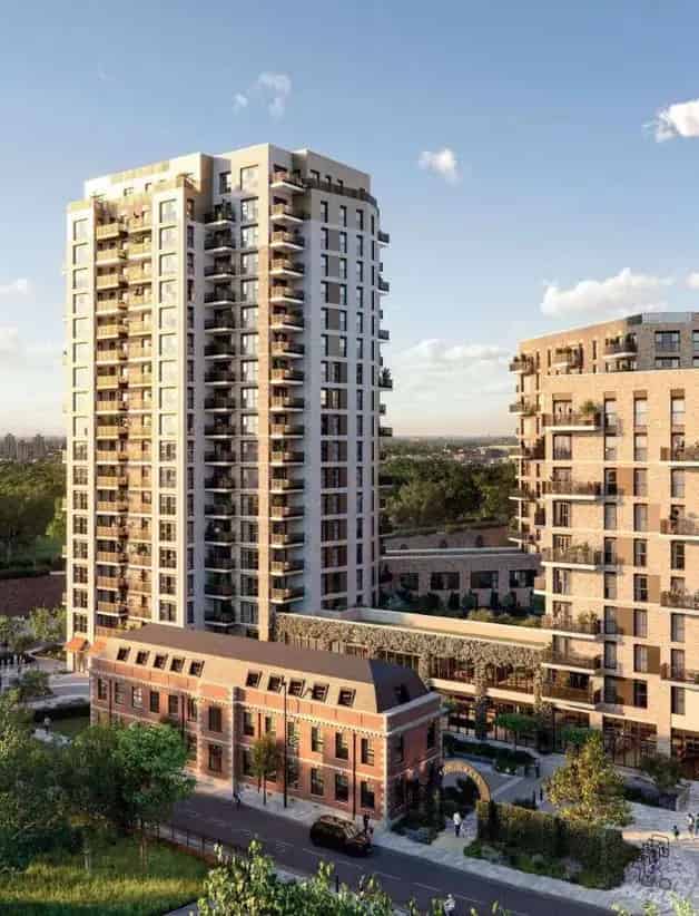 3 Bed Flat for Sale in Bow Green London