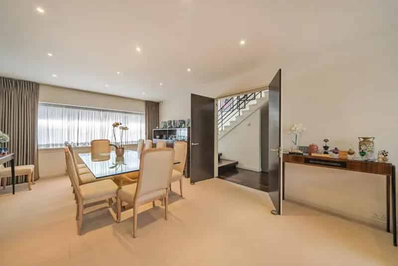 4 Bedroom Freehold House with Garden and Driveway