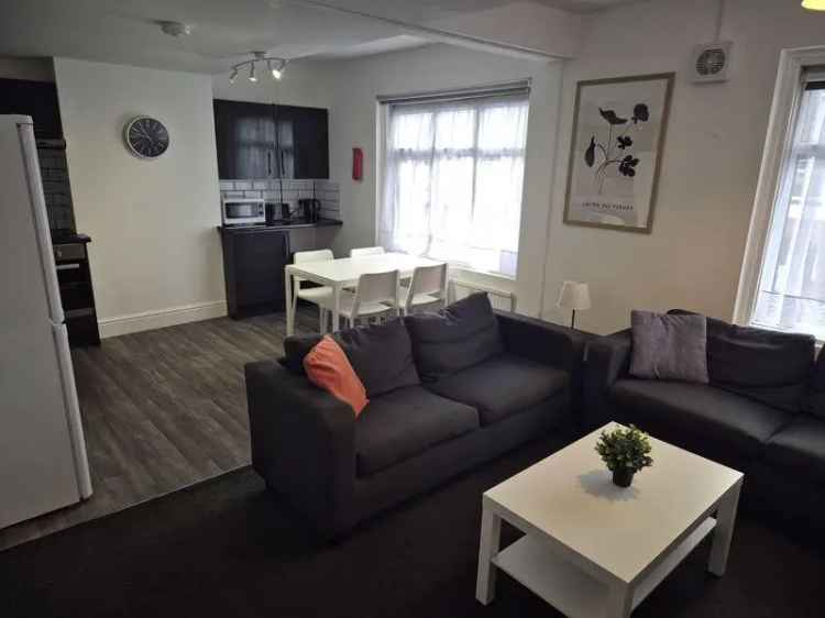 2 Bedroom Furnished Apartment to Rent in Headingley Bills Included