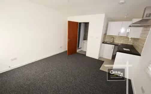17m² Studio Flat Near University of Southampton