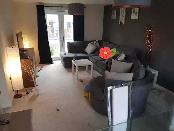 Flat For Rent in East Devon, England