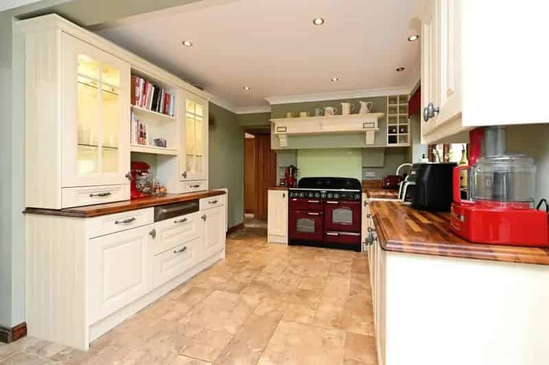 5 Bed Detached Home in Wretton