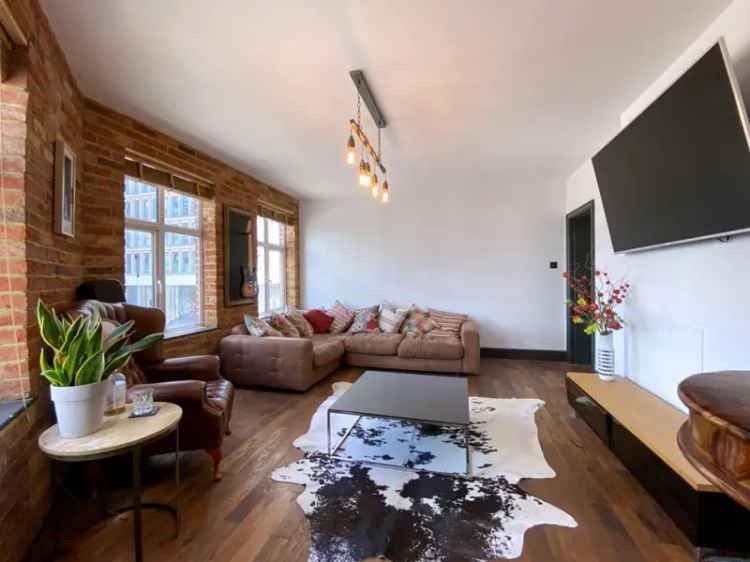 2 Bedroom Flat For Sale Near Restaurant Quarter