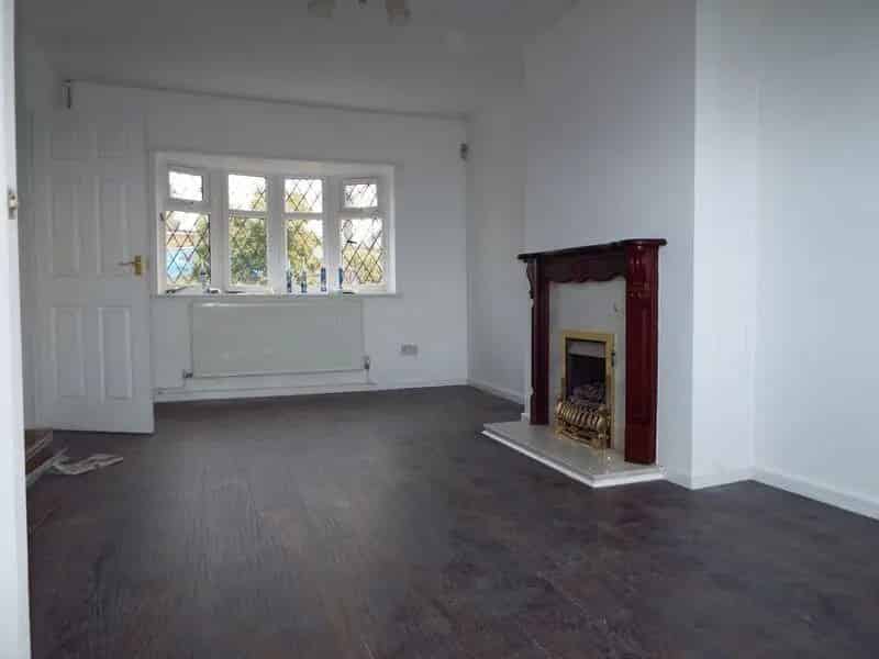 3 Bedroom Semi-Detached House Available Now