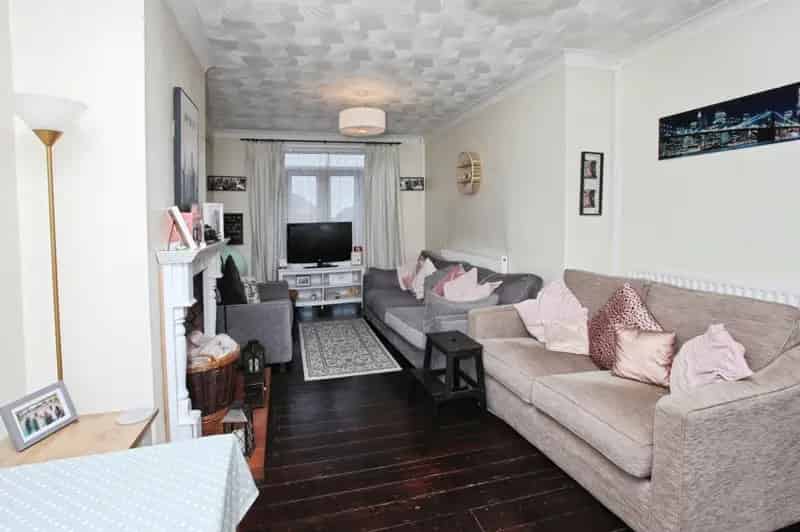 3 bedroom semi-detached house
