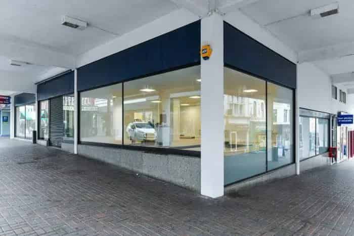 Retail Unit Burlington Street Town Centre