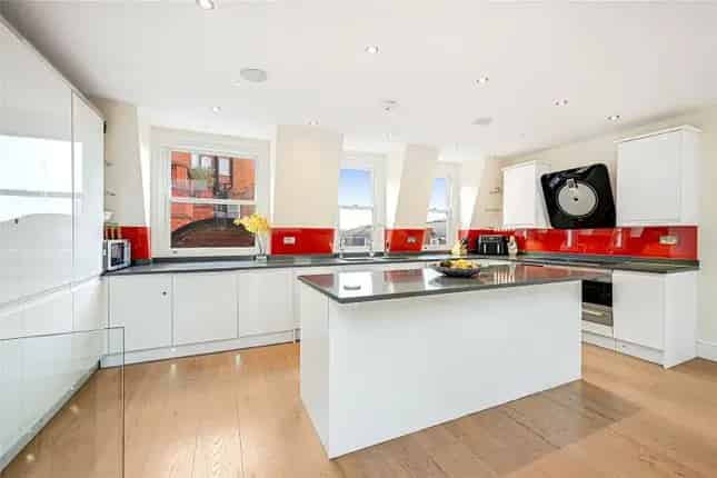 3-Bedroom Maisonette for Sale in Draycott Place Chelsea