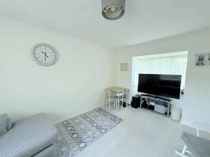 2 Bed House For Sale Large Garden Refurbished
