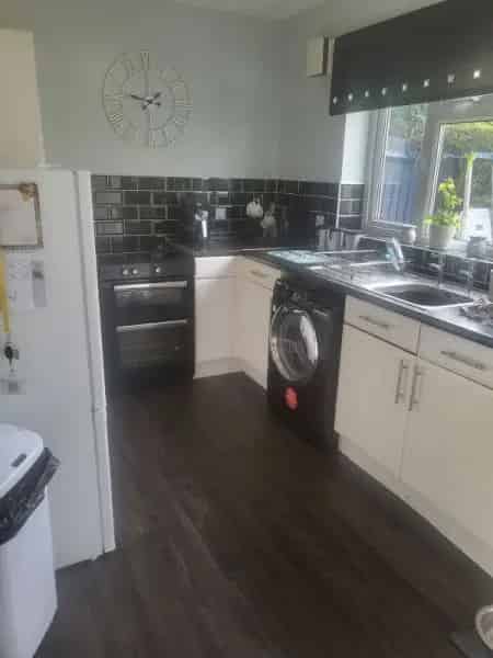 2 Bedroom House Near Wolverhampton Town Centre