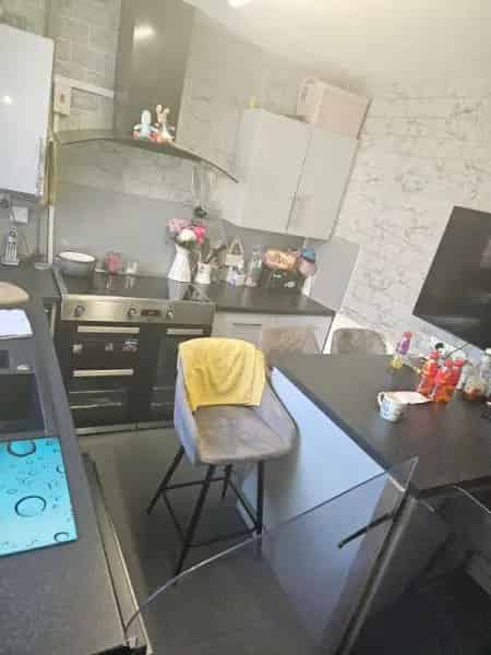 3 Bed House in Quiet Cul-de-sac - Large Garden & Solar Panels