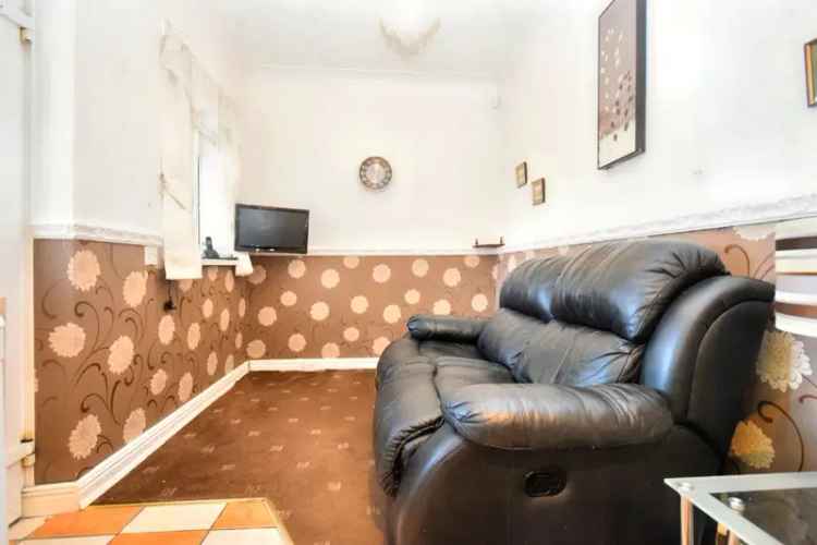 House For Sale in Wakefield, England