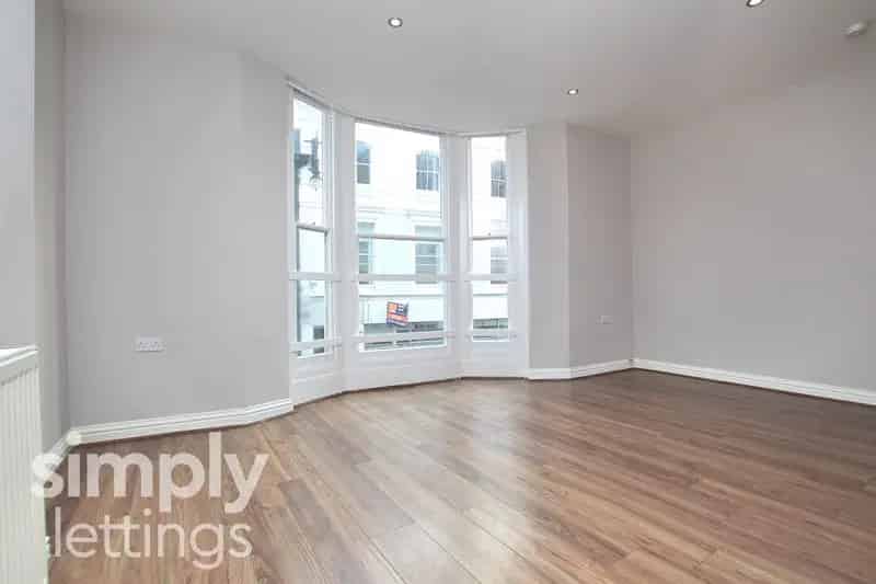 1 Bedroom Flat Brighton - Modern Flat Near Station
