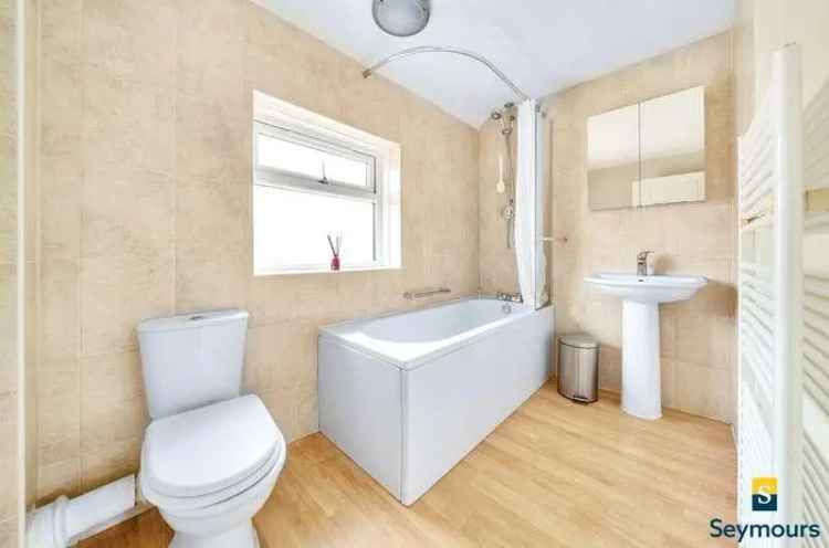 3 Bed House for Sale in Guildford Bushy Hill