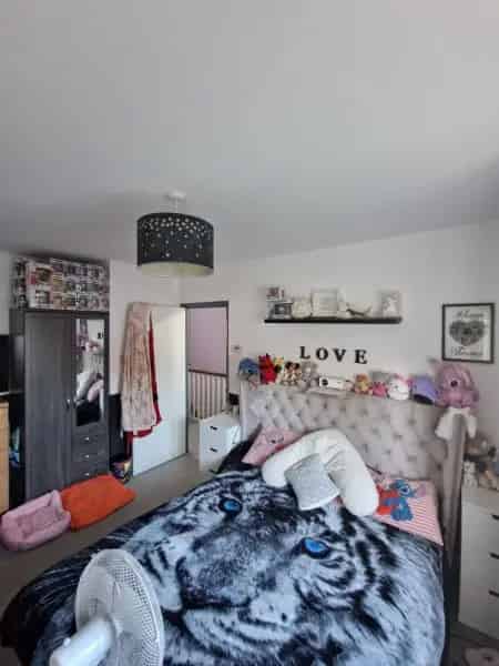 3 Bed House Near Royston Train Station Pets Allowed
