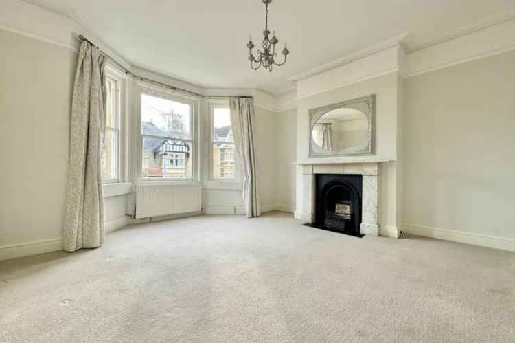 2 Bedroom Flat for Sale in Victorian House
