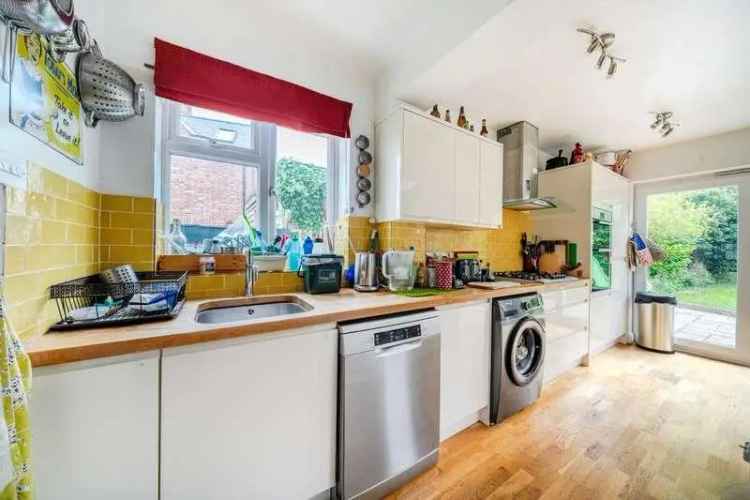 3 Bed House for Sale Extended Living Family Home