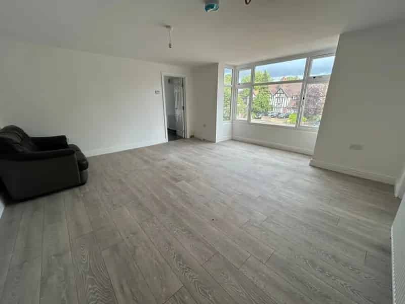 Brand New Apartments with Off Road Parking Zero Deposit Available