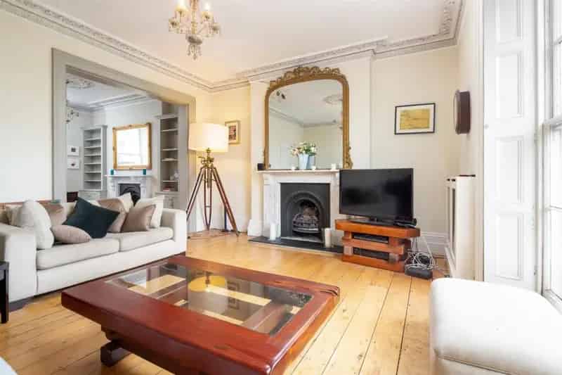 5 Bedroom House For Sale Auction June 18th 2025