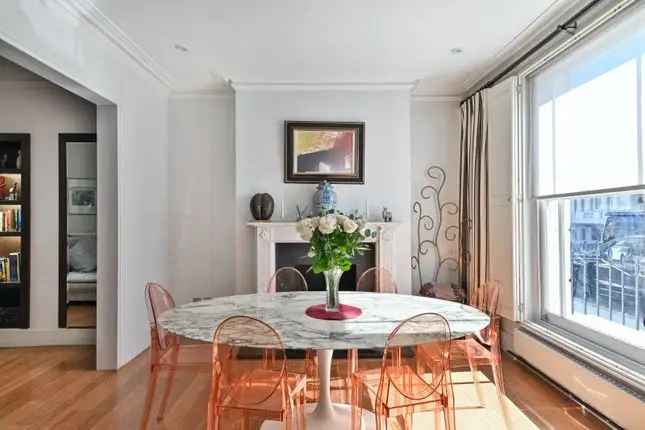 Detached House for Sale in Chelsea SW3