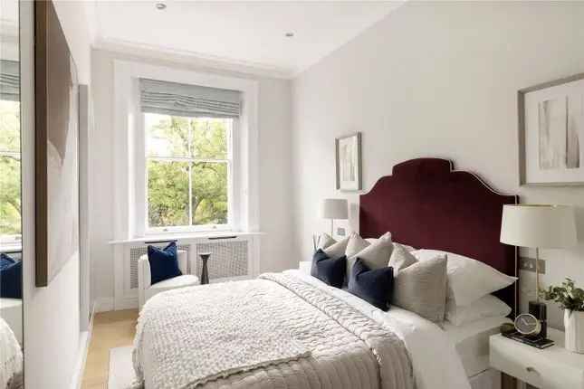 Flat for sale in Onslow Gardens, London SW7