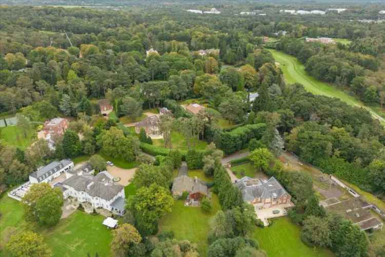 Wentworth Estate Family Home: 1.67 Acres, Planning Potential