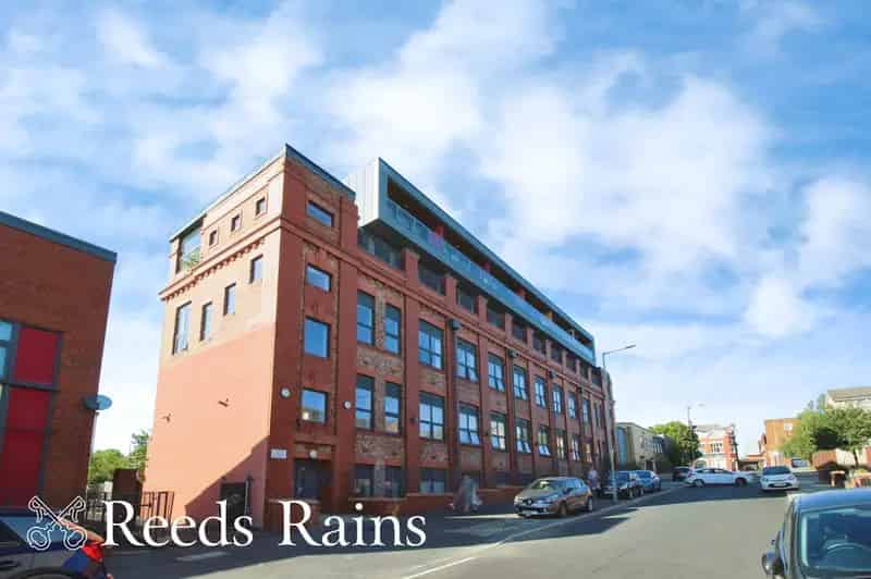 1 Bedroom Flat for Sale Modern Method Auction Toxteth L8