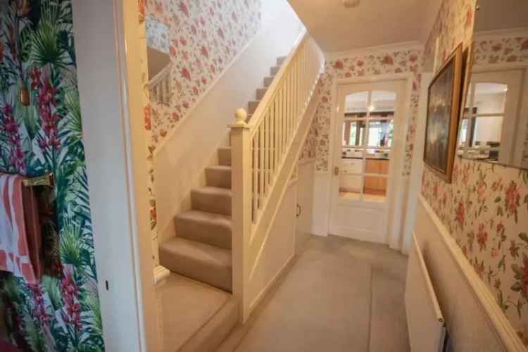 4 Bedroom Detached House For Sale in Pelsall