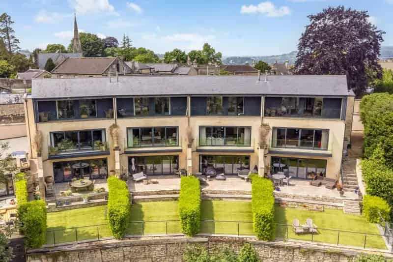 4 Bedroom Townhouse for Sale in Gated Development