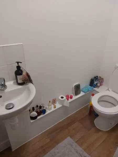 Flat For Rent in London, England