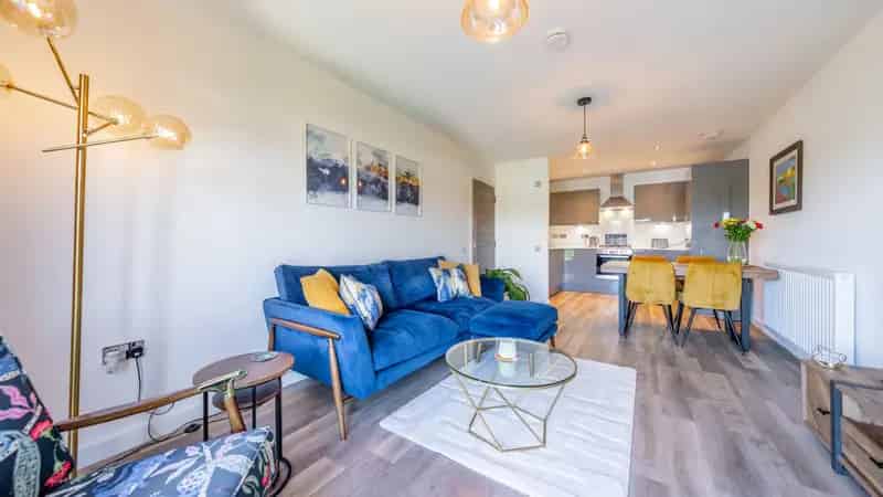 Luxury 2-Bedroom Apartment in Shawlands Glasgow