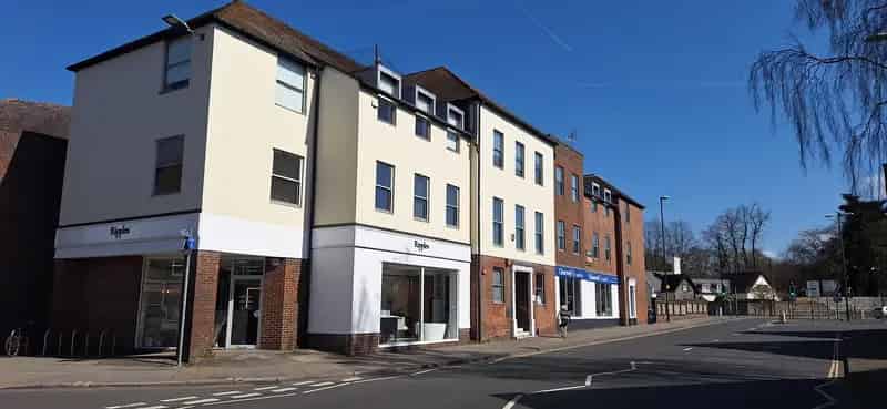 Commercial property For Rent , Chichester, England