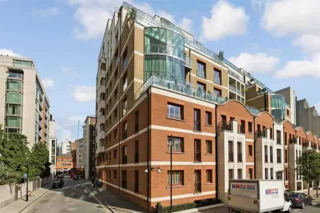 Large 1-Bed Apartment Near Harrods Knightsbridge  Concierge Parking Gym Spa