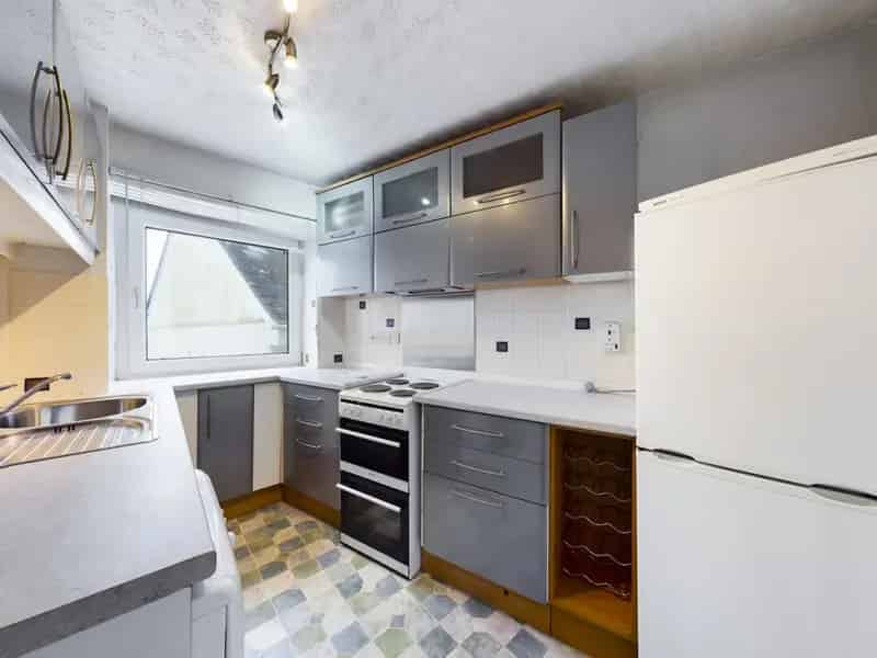 2 bedroom Flat
 To Rent