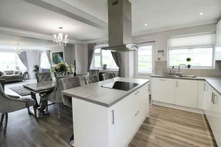 Detached house For Sale in West Lindsey, England