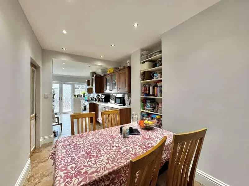 3 Bed End Terrace House for Sale