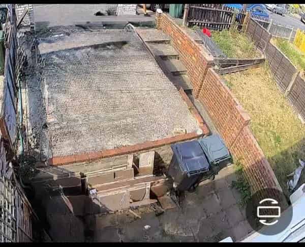 Two Bed House Near Schools and Train Station Easy Access to London