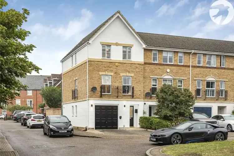 5 Bedroom Family Home for Sale in Bexley Park