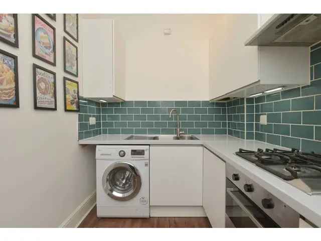 2 bedroom flat  for sale