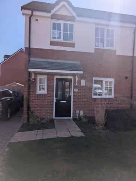3 Bedroom Semi Detached House Cannock