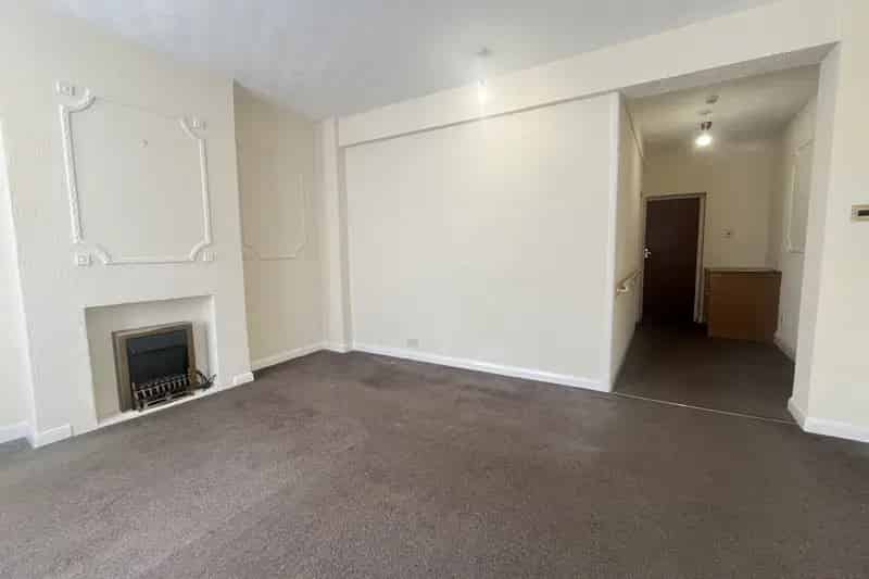 Spacious 1-Bedroom Ground Floor Flat Great Yarmouth Zero Deposit Available