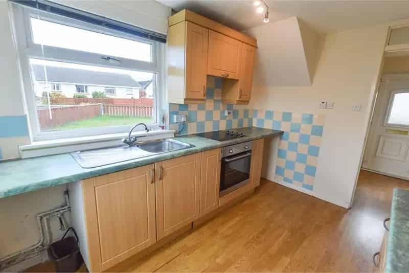 2 Bed End Terrace House Near Amenities