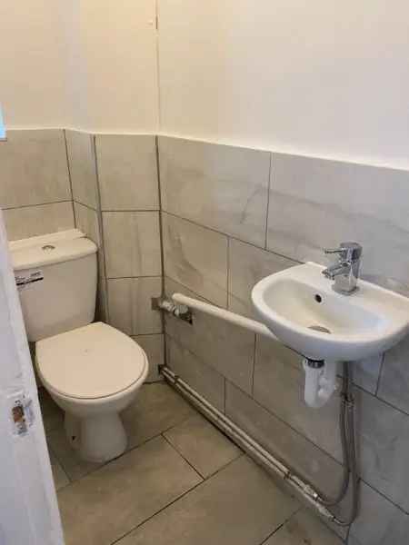 Flat For Rent in London, England