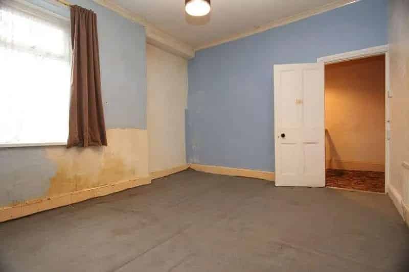 4 bed property for sale