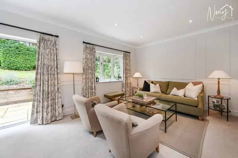 5 Bedroom Family Home For Sale in Wonston
