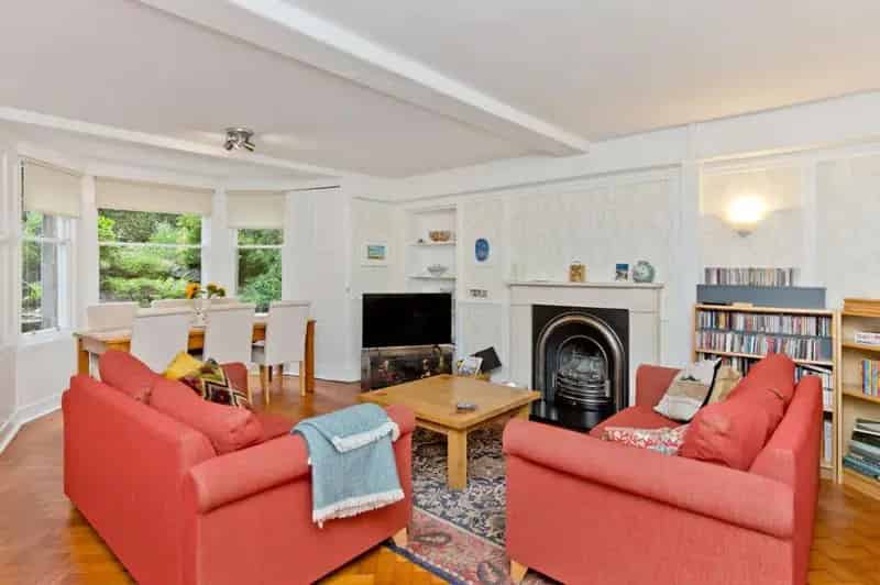 4 Bedroom Flat for Sale in Stockbridge, Edinburgh