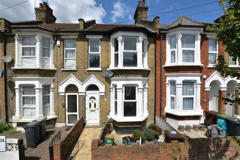 3 Bedroom Victorian House for Sale Leyton