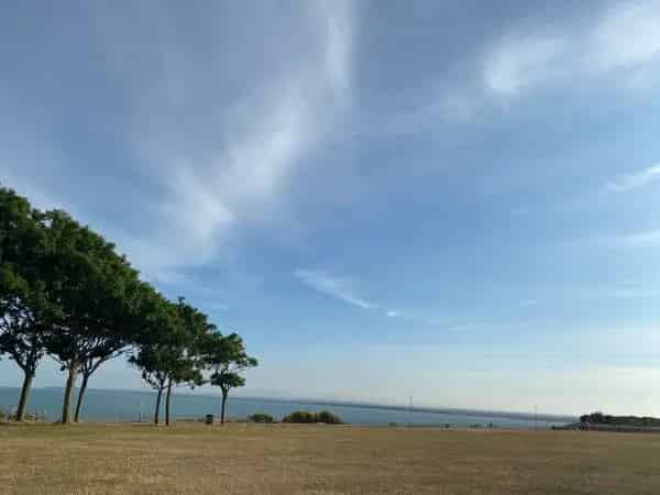 2-Bedroom Seaview Flat Near Beach Ideal for Over 60s