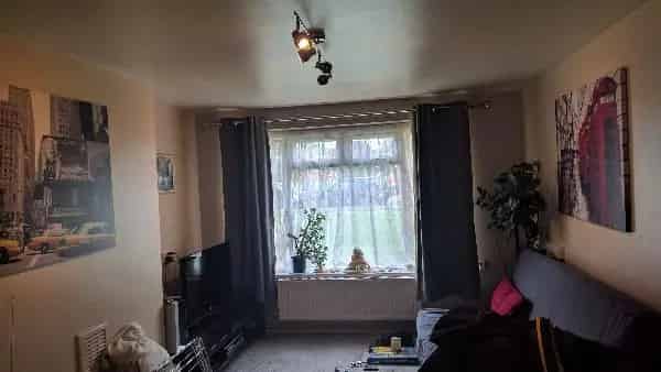 1-Bedroom Ground Floor Flat or Bungalow - Pets Allowed